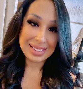 TsCurvyYvette